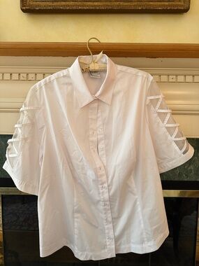 Classic Button-Down Shirt in Light Pink